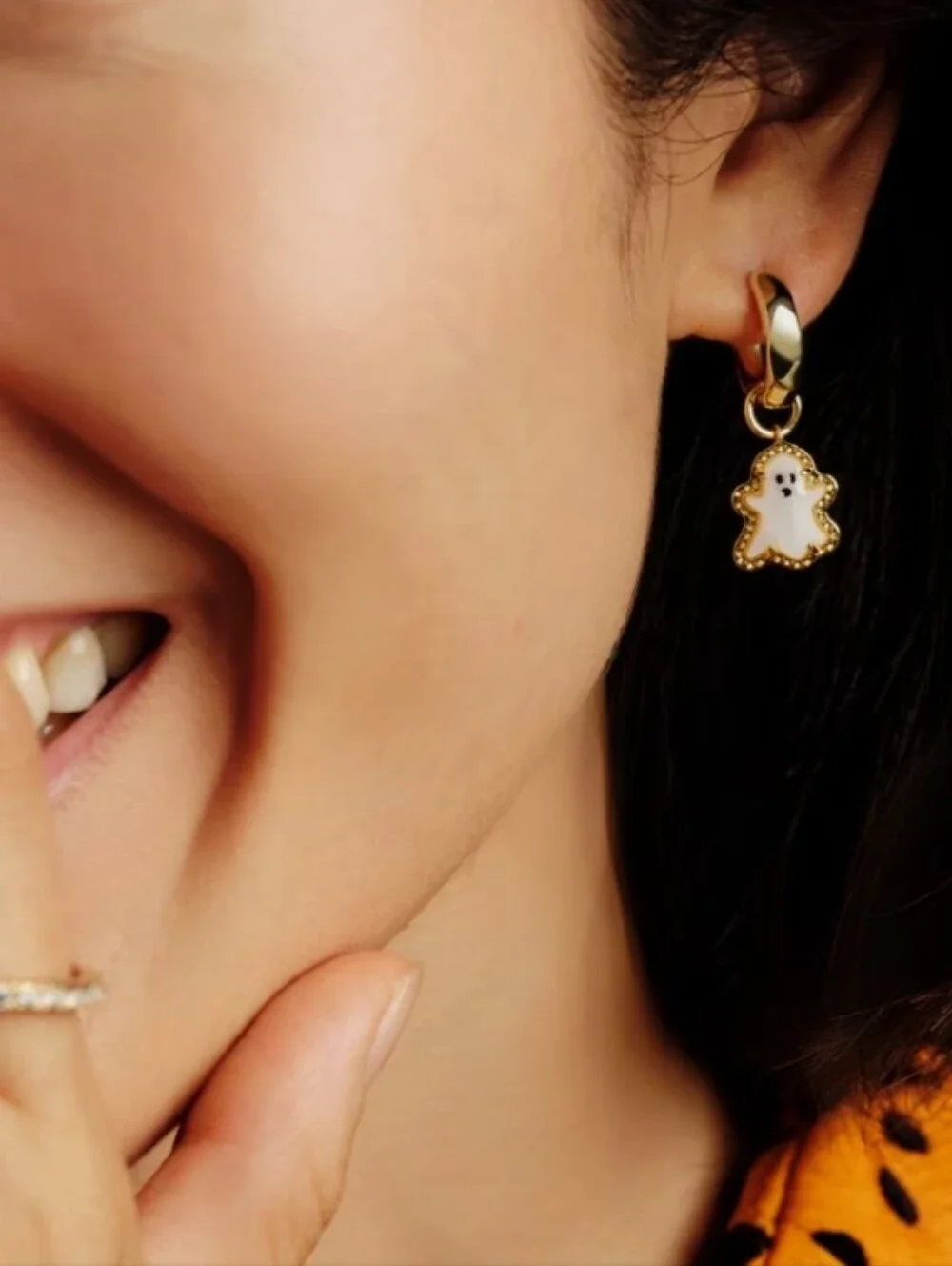 Kendra Scott Ghost Huggie Earrings